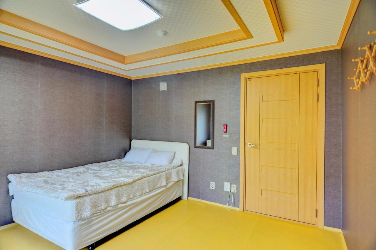 Sungbo Youth Hostel Mungyeong Esterno foto