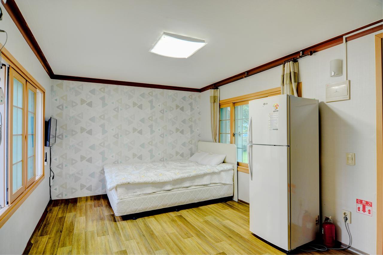 Sungbo Youth Hostel Mungyeong Esterno foto