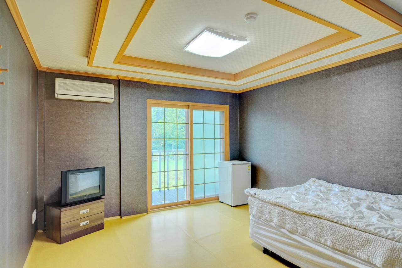Sungbo Youth Hostel Mungyeong Esterno foto