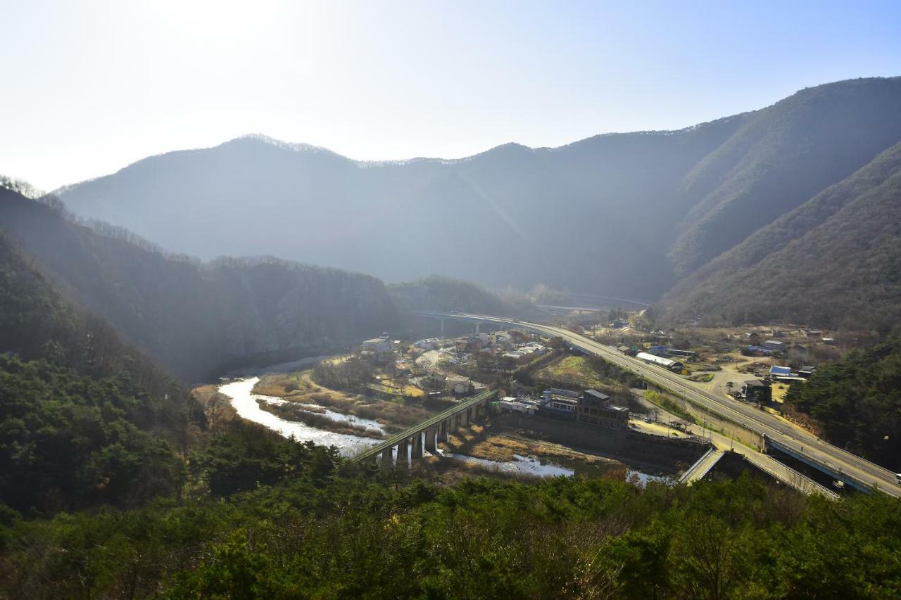 Sungbo Youth Hostel Mungyeong Esterno foto